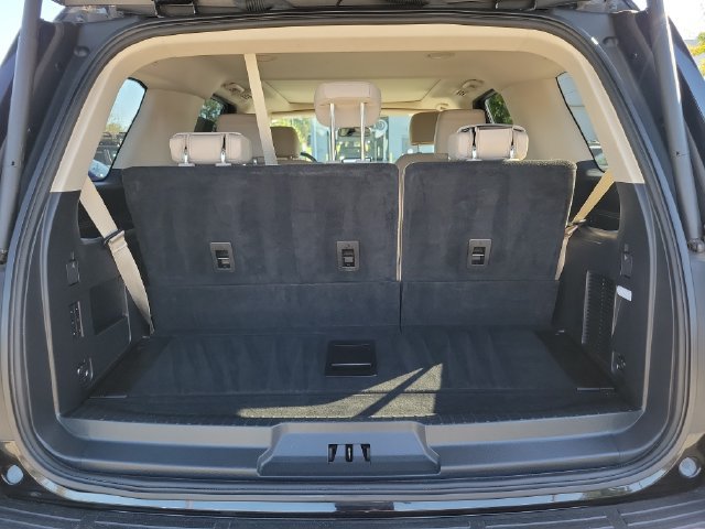 Used 2023 Ford Expedition Limited RWD image 9
