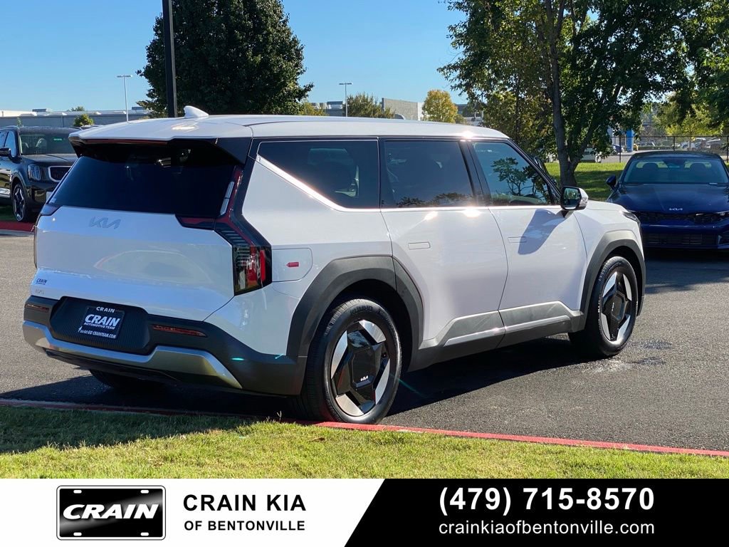 New 2026 Kia EV9 Light image 8