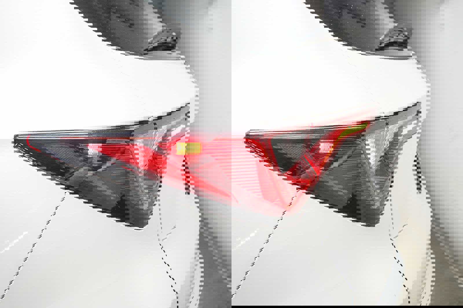 Used 2025 Acura MDX FWD w/ Technology Package image 9