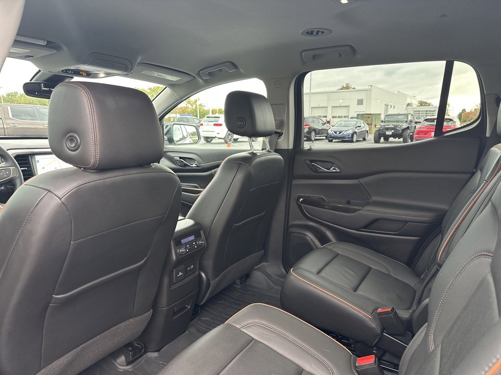 Used 2023 GMC Acadia AT4 w/ Technology Package image 30