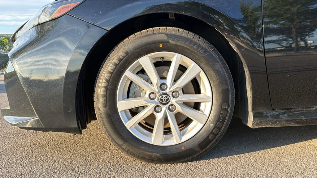 Certified 2025 Toyota Camry LE image 12