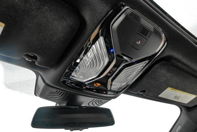 Used 2020 BMW 750i xDrive w/ Executive Package AWD/4WD image 44