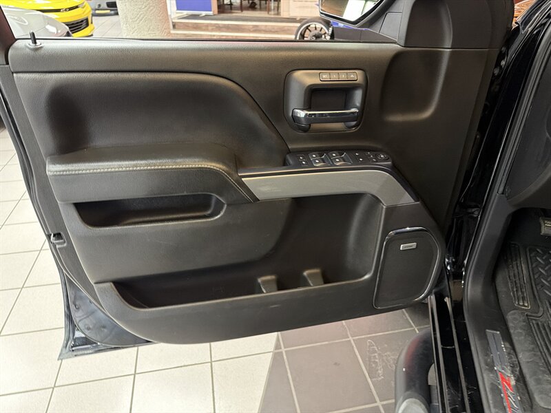 Used 2018 Chevrolet Silverado 1500 LTZ Z71 w/ LTZ Plus Package AWD/4WD image 17