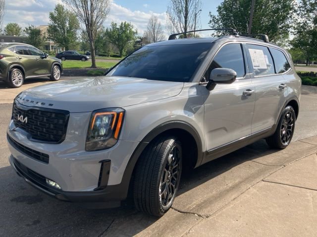 Used 2022 Kia Telluride SX w/ Nightfall Edition Package image 7