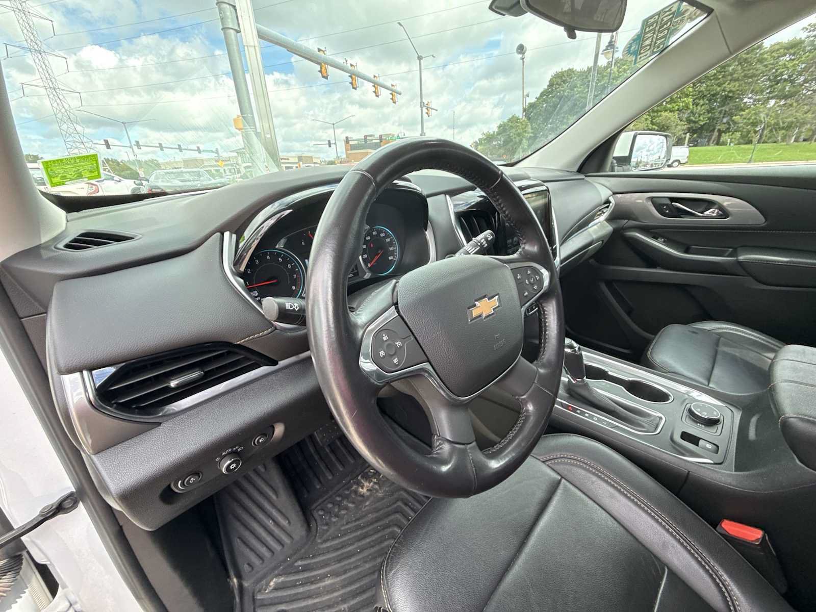 Certified 2019 Chevrolet Traverse LT AWD/4WD image 10