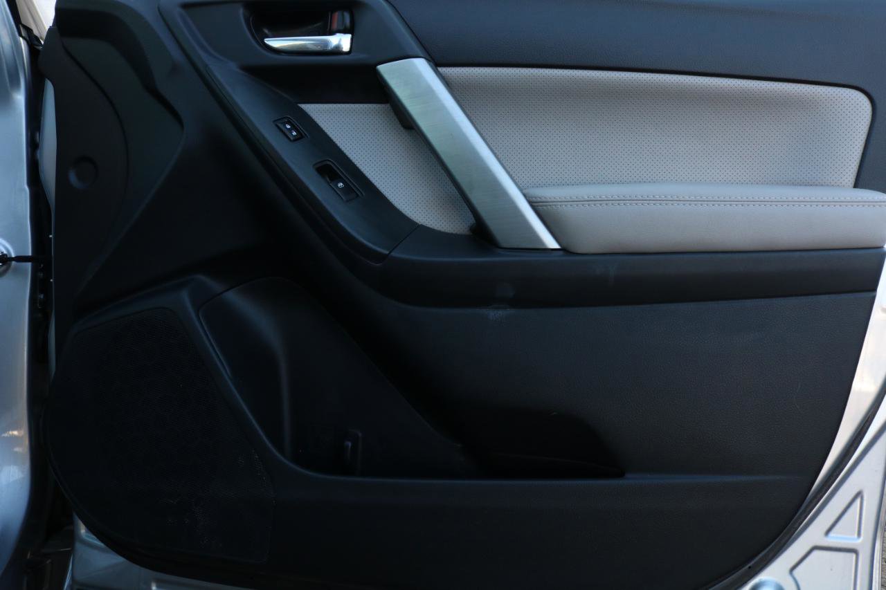 Used 2015 Subaru Forester 2.5i Limited image 40