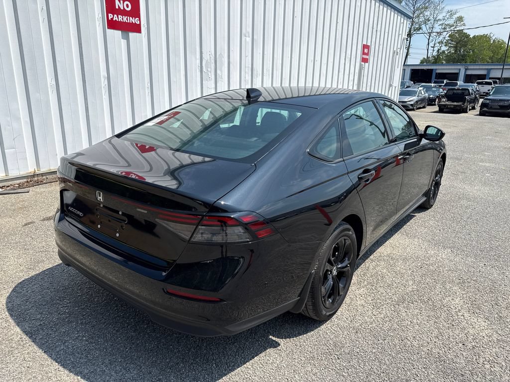 Used 2025 Honda Accord SE image 8