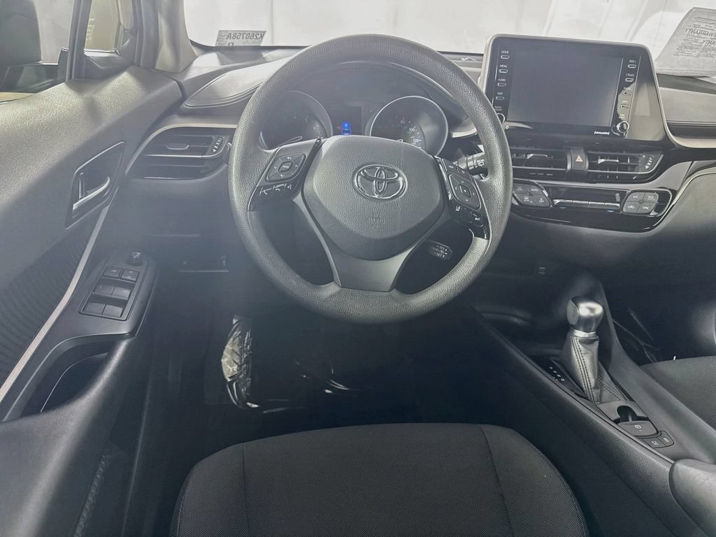 Used 2020 Toyota C-HR LE FWD image 23