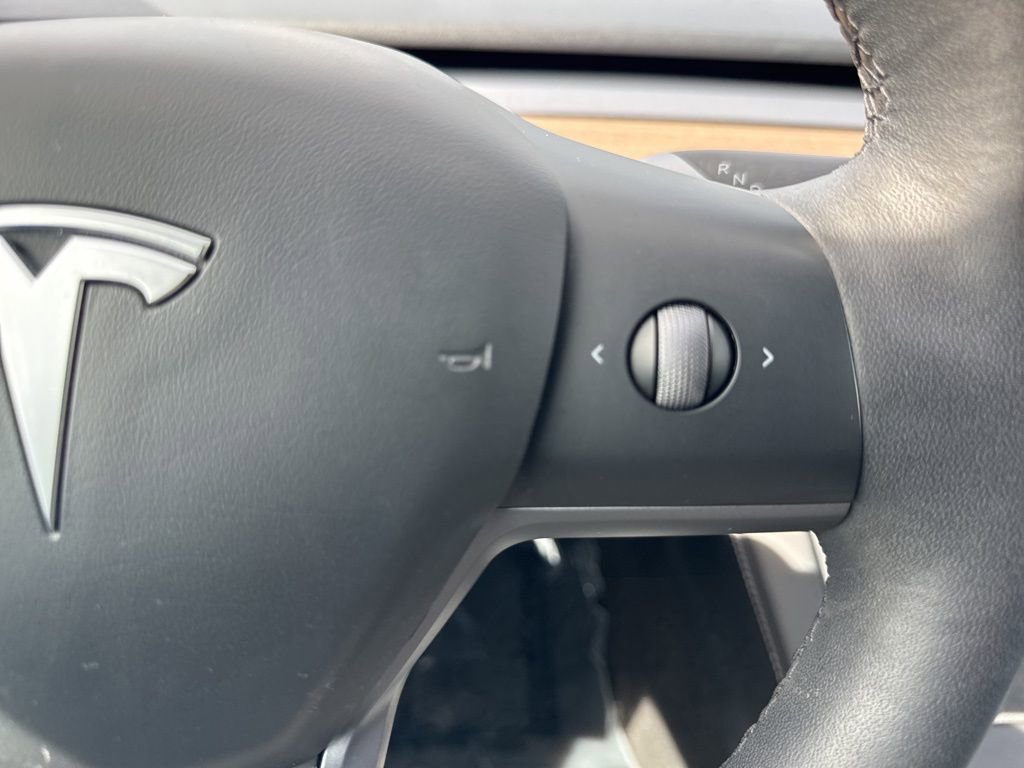 Used 2023 Tesla Model 3 Performance image 17