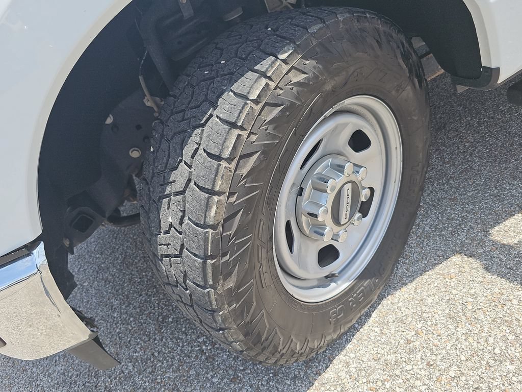 Used 2023 Ford F350 XL w/ 360-Degree Camera Package RWD image 31