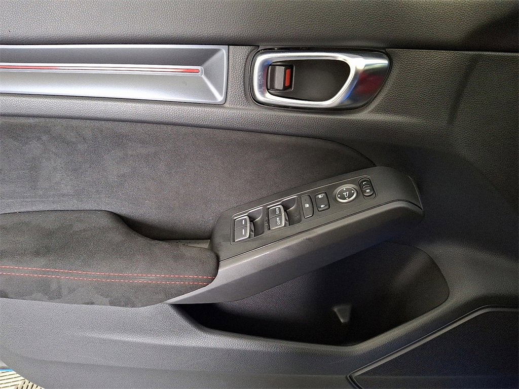 Used 2023 Honda Civic Type R image 14
