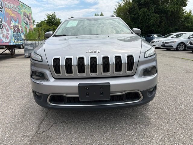 Used 2016 Jeep Cherokee Limited AWD/4WD image 2