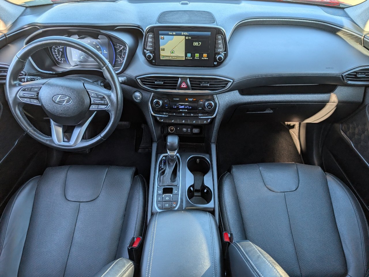 Used 2019 Hyundai Santa Fe Limited w/ Cargo Package image 4
