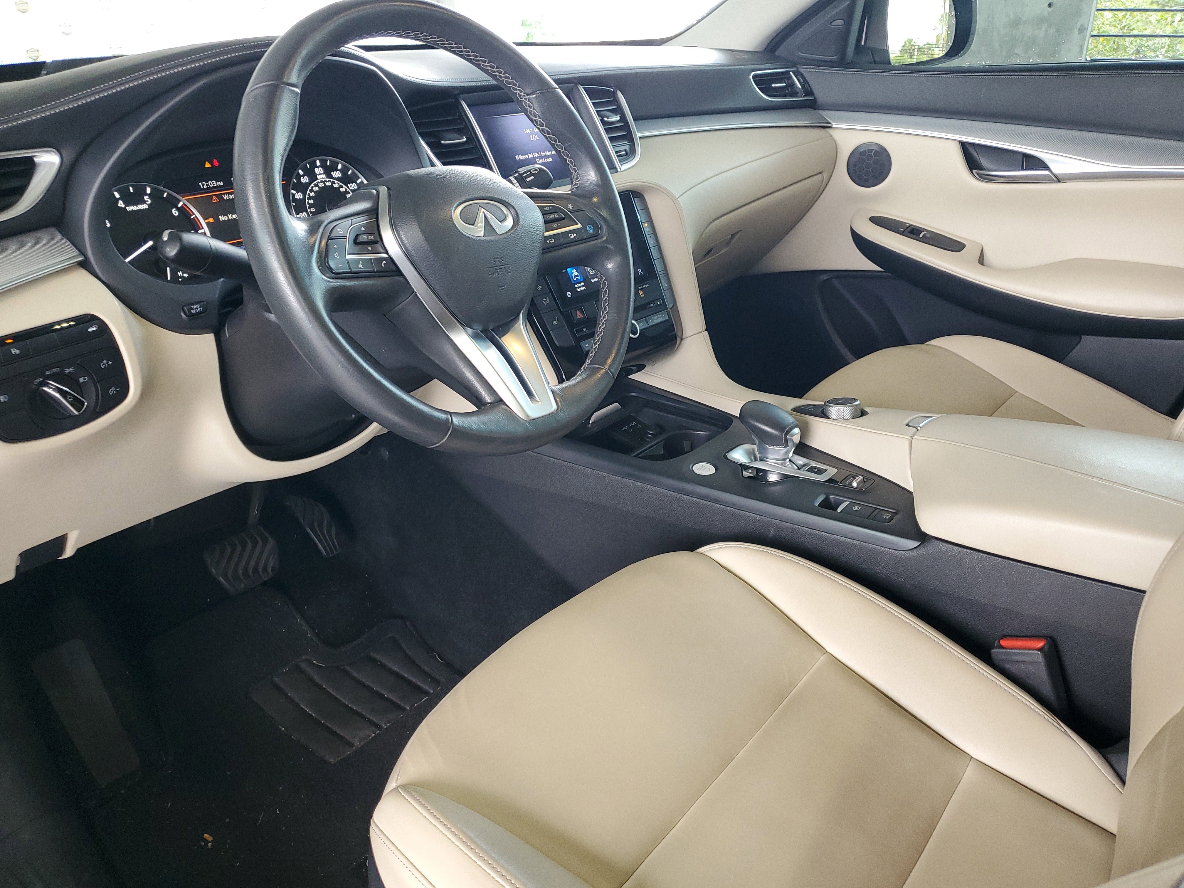 Used 2021 INFINITI QX50 Luxe w/ Cargo Package AWD/4WD image 17