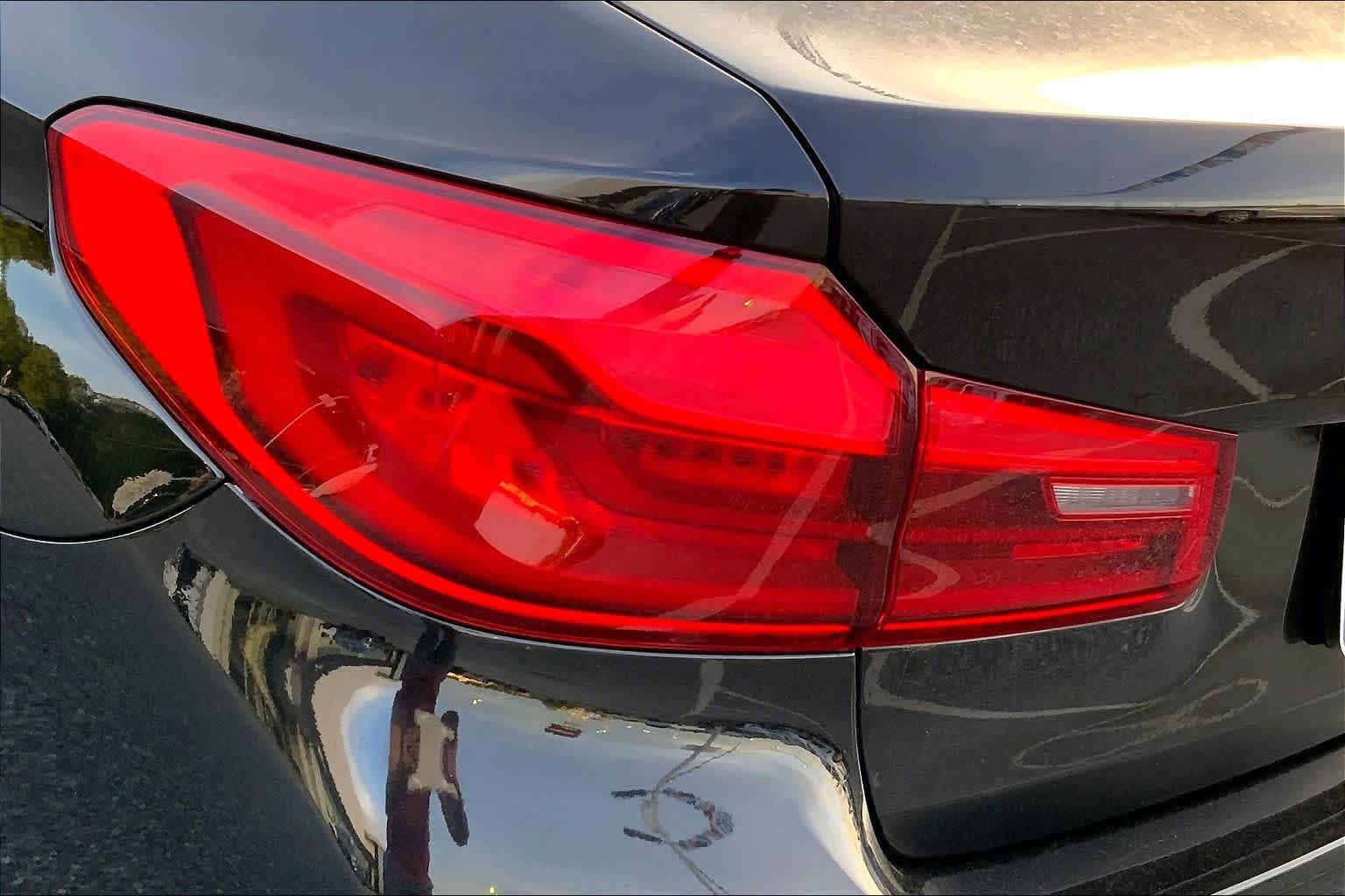 Used 2018 BMW 530i image 27