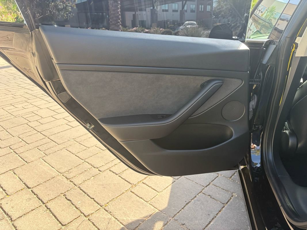 Used 2023 Tesla Model 3 Standard Range RWD image 8