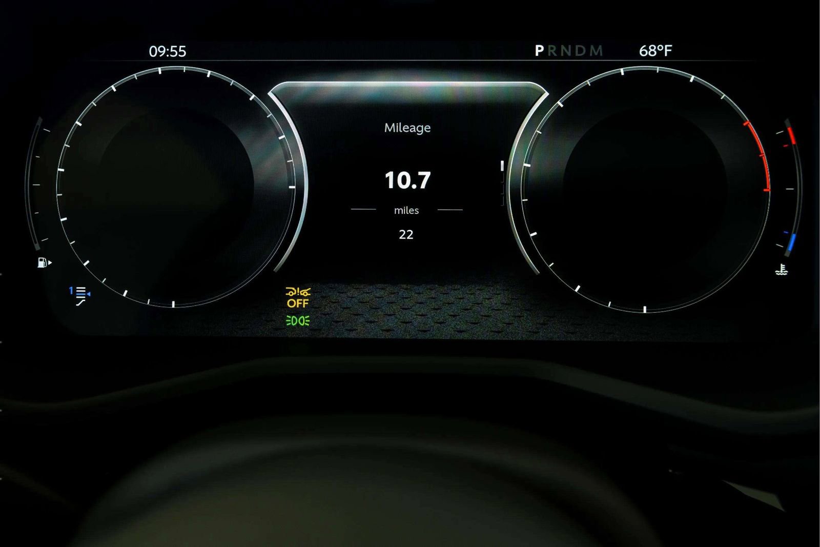 New 2026 Aston Martin DBX S image 31