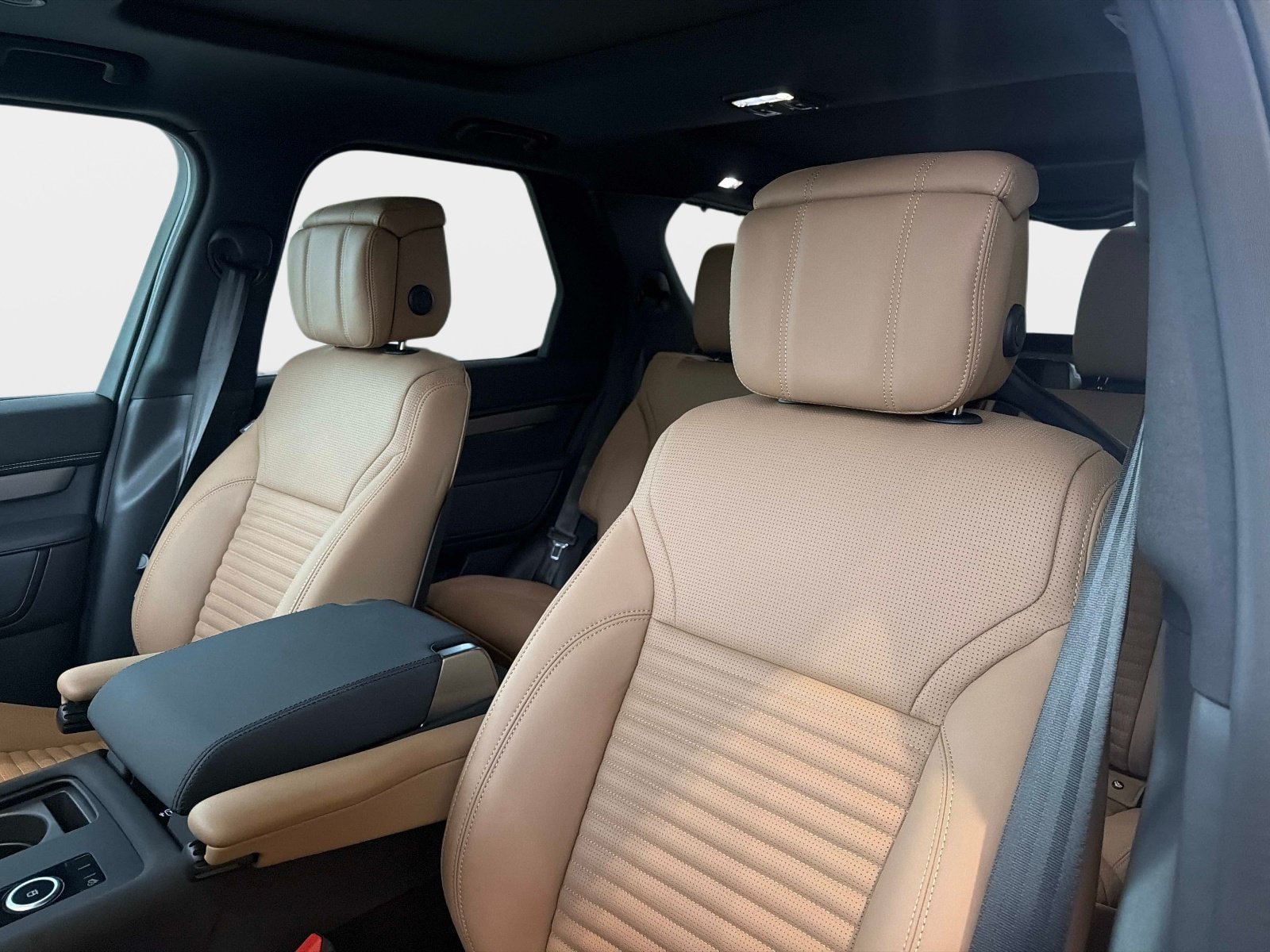 New 2026 Land Rover Discovery Dynamic SE AWD/4WD image 19