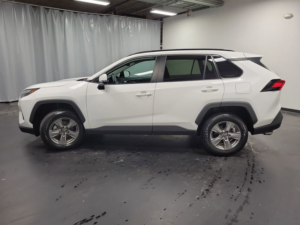 Used 2024 Toyota RAV4 XLE image 5