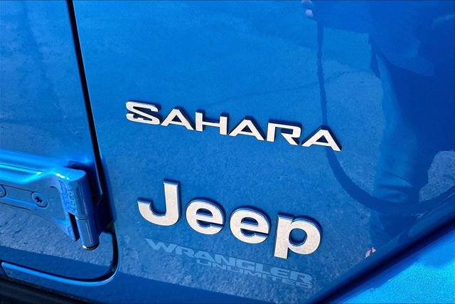 Used 2022 Jeep Wrangler Unlimited Sahara w/ Cold Weather Group AWD/4WD image 22