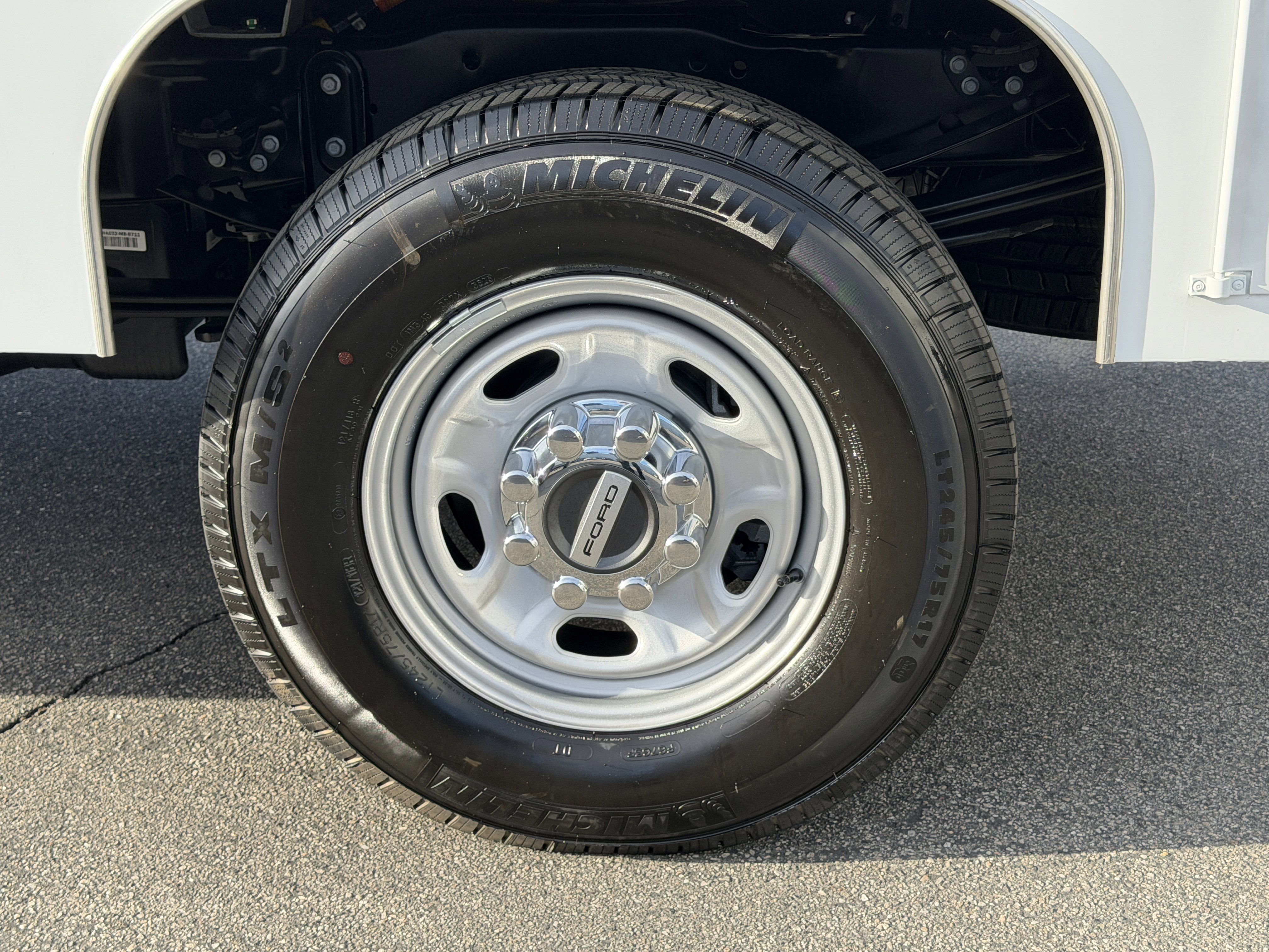 Used 2026 Ford F250 XL w/ XL Chrome Package AWD/4WD image 8