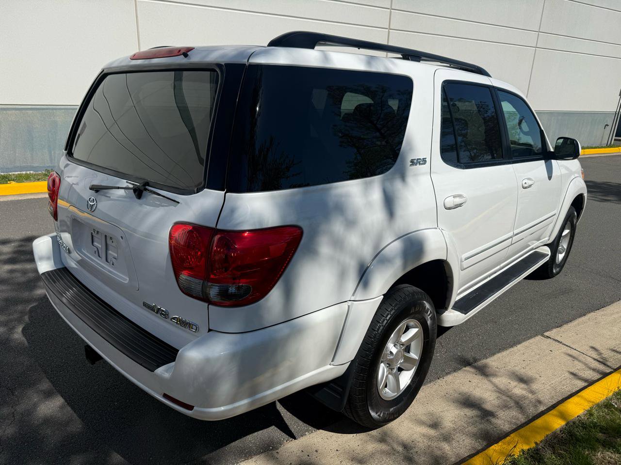 Used 2006 Toyota Sequoia SR5 image 4