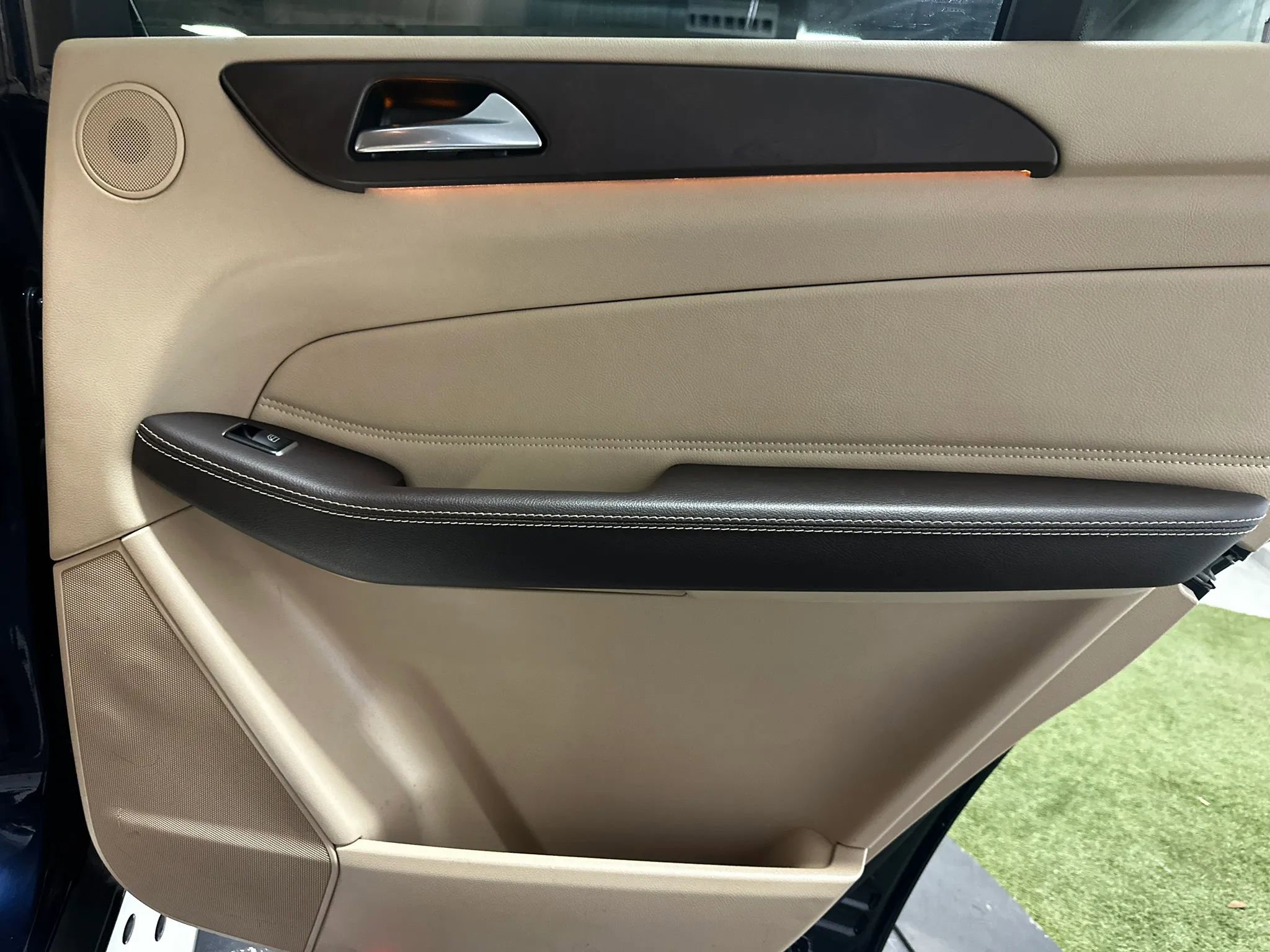 Used 2017 Mercedes-Benz GLS 450 4MATIC image 23