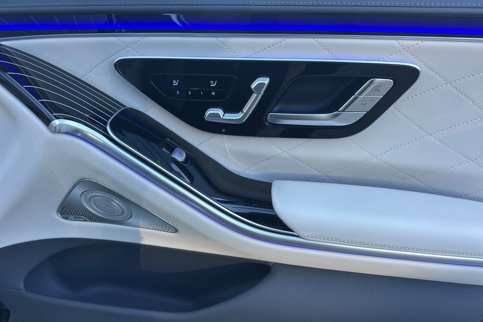 New 2026 Mercedes-Benz S 500 4MATIC image 32