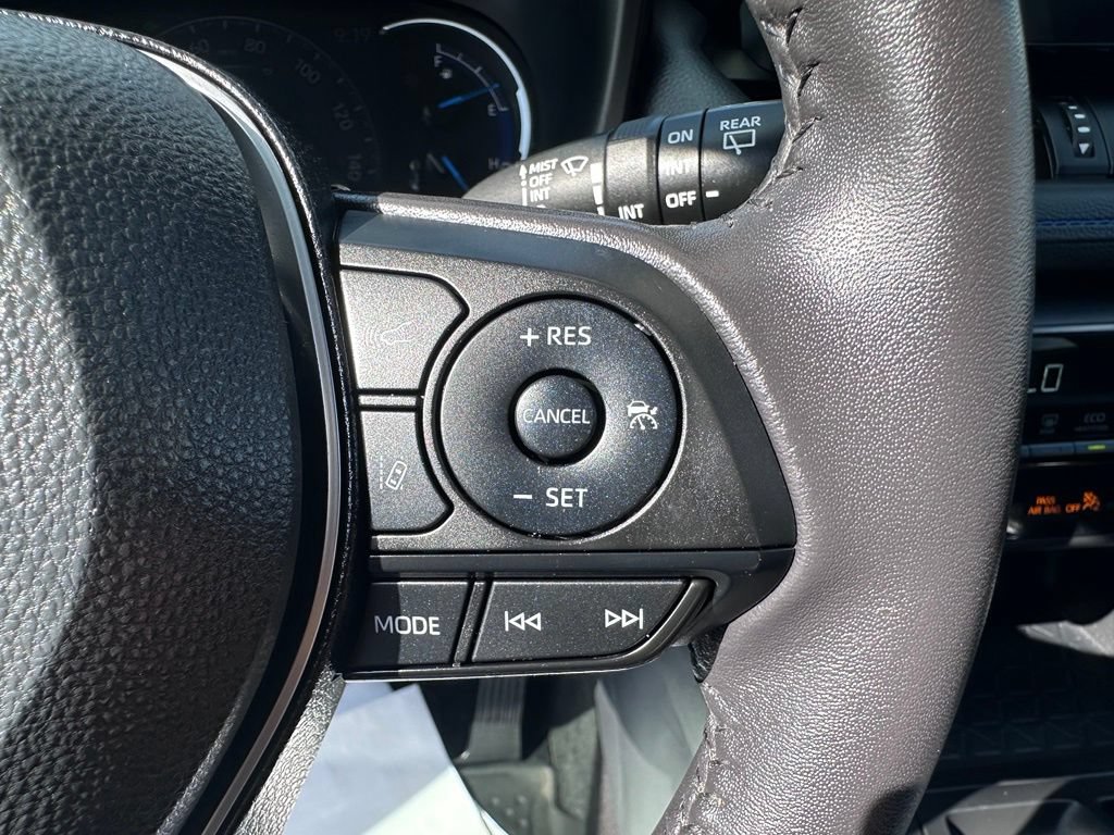 Used 2024 Toyota RAV4 XSE AWD/4WD image 20