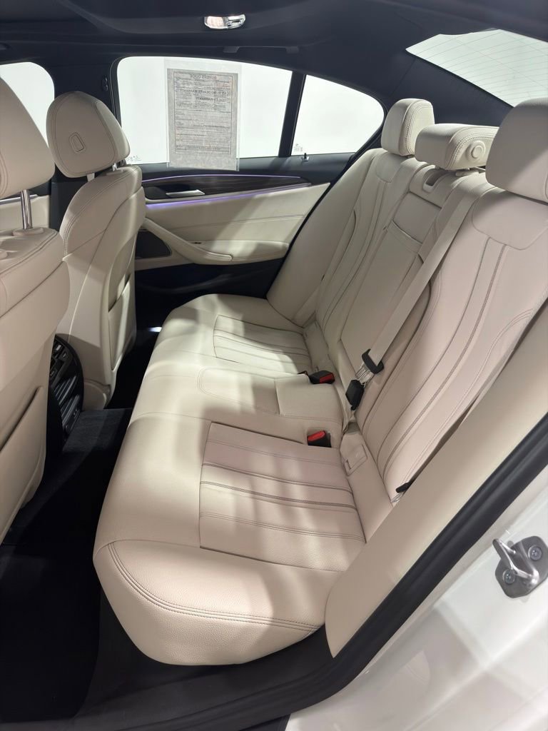 Used 2022 BMW 540i w/ Premium Package RWD image 5