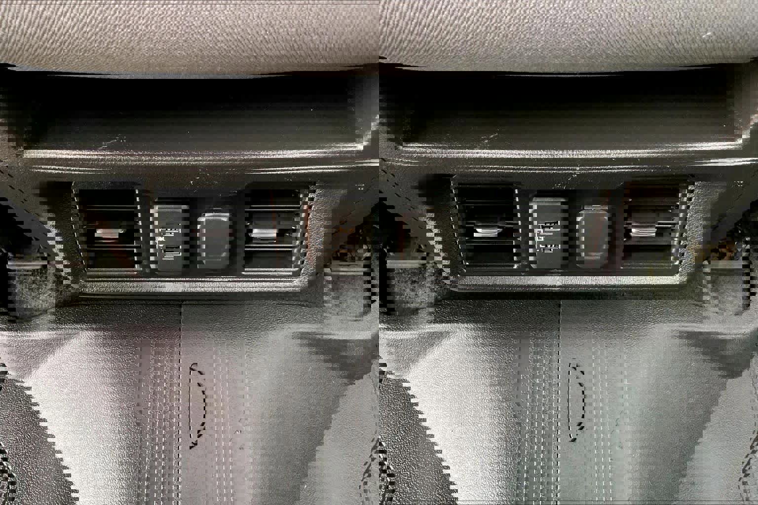 Used 2022 GMC Sierra 3500 SLE w/ SLE Convenience Package image 34