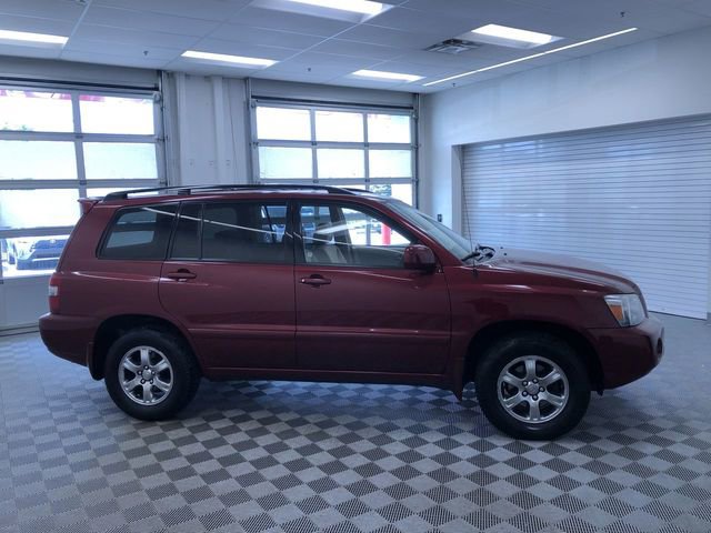 Used 2006 Toyota Highlander 4WD V6 w/ 3rd Row image 32