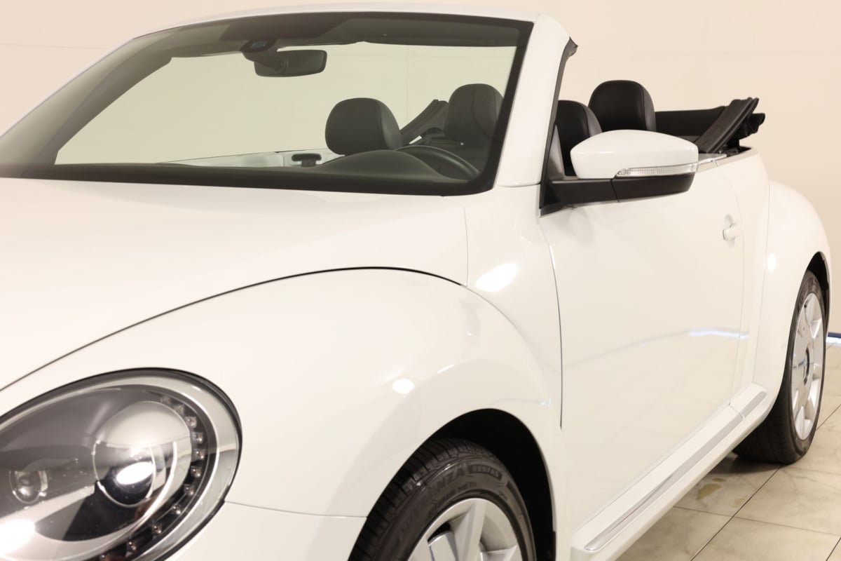Used 2019 Volkswagen Beetle 2.0T SE FWD image 50