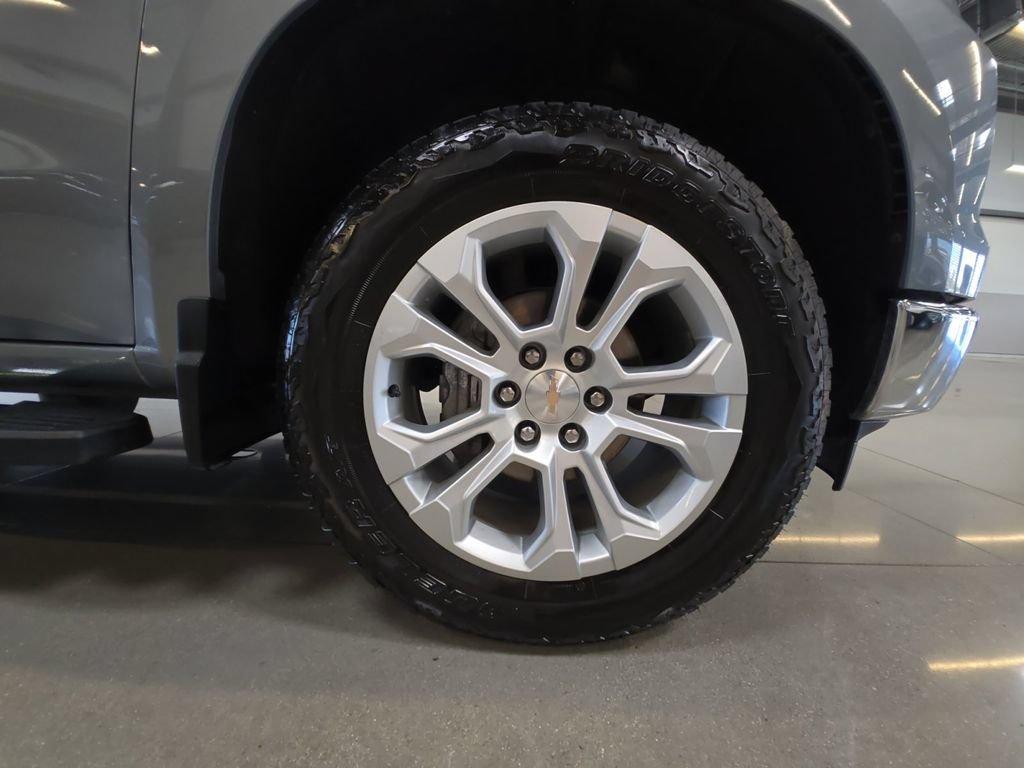 Certified 2023 Chevrolet Silverado 1500 LTZ AWD/4WD image 29