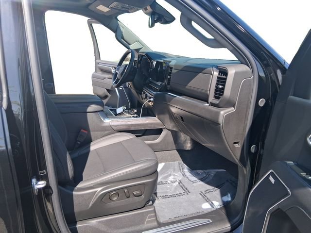 Used 2025 Chevrolet Silverado 2500 LTZ w/ Trail Boss Package image 17