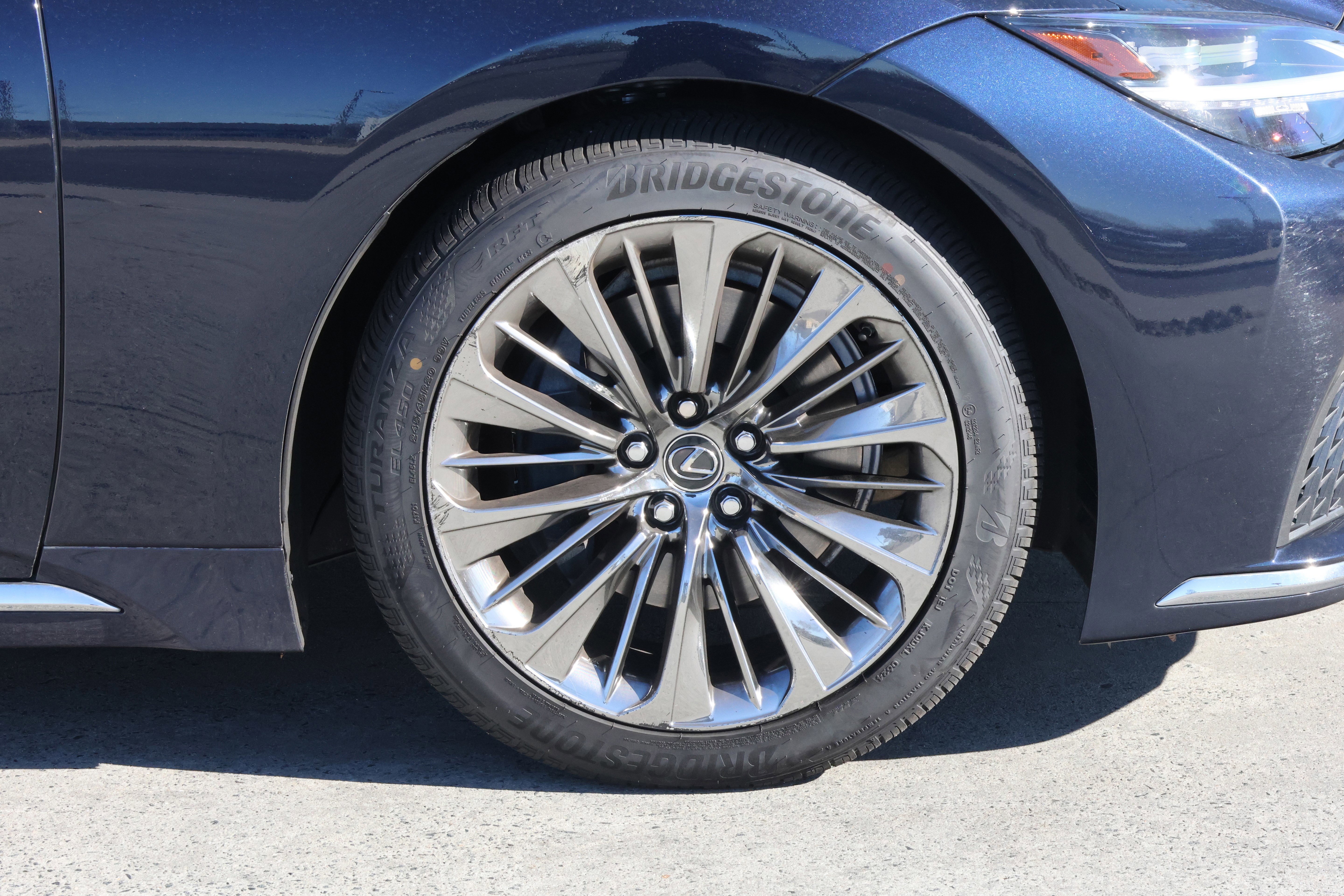 Used 2022 Lexus LS 500 500 image 11