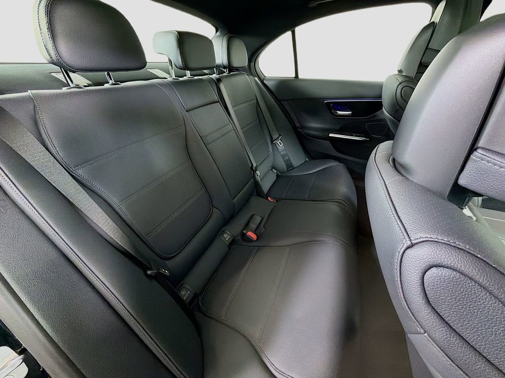 Used 2026 Mercedes-Benz C 300 4MATIC Sedan image 29