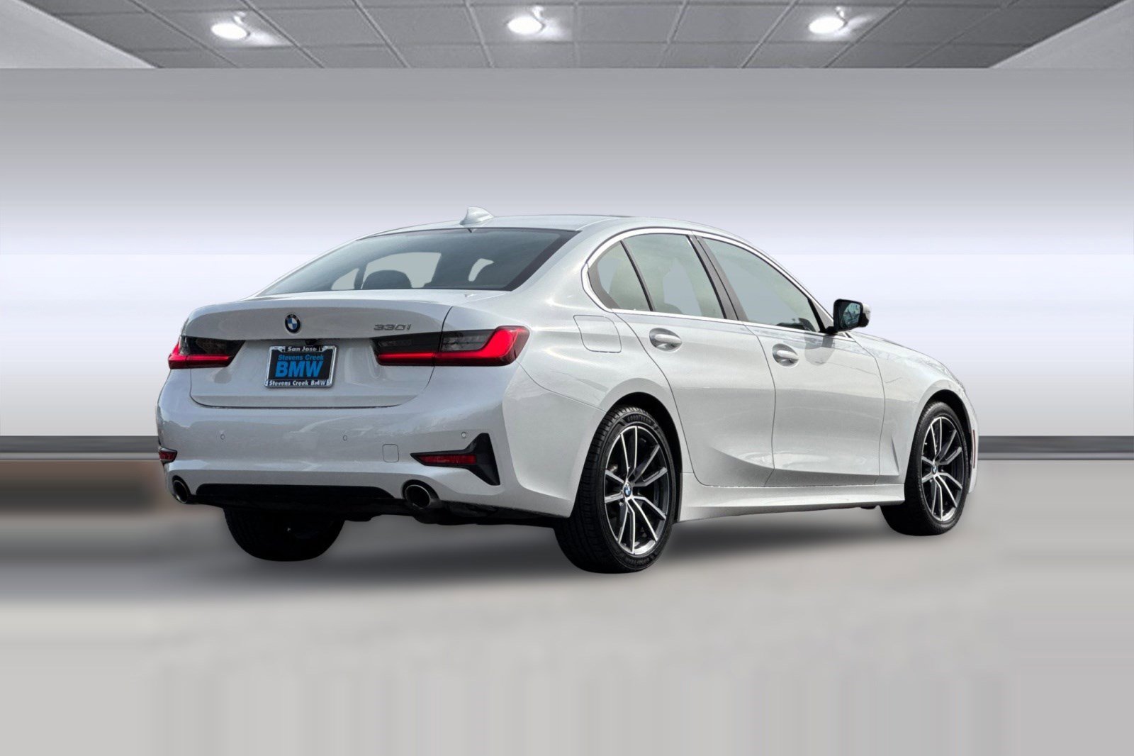 Used 2021 BMW 330i Sedan w/ Driving Assistance Package image 8