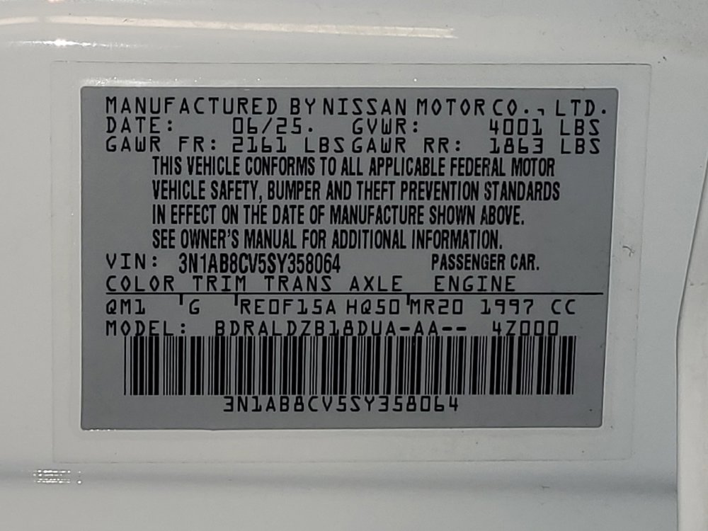 Used 2025 Nissan Sentra SV FWD image 33
