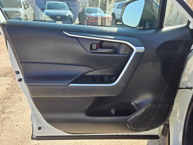 Used 2024 Toyota RAV4 LE image 13