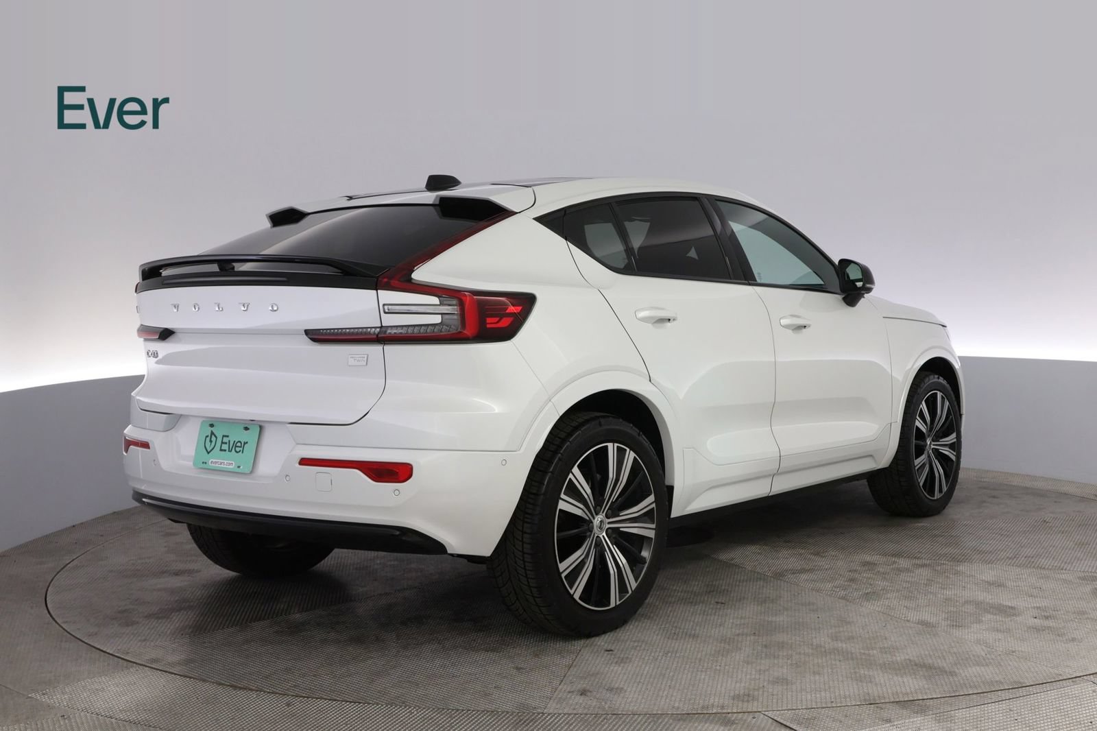 Used 2023 Volvo C40 P8 Recharge Plus AWD/4WD image 3