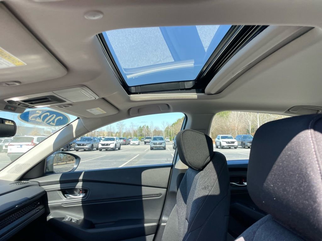 Certified 2025 Honda Accord SE image 29