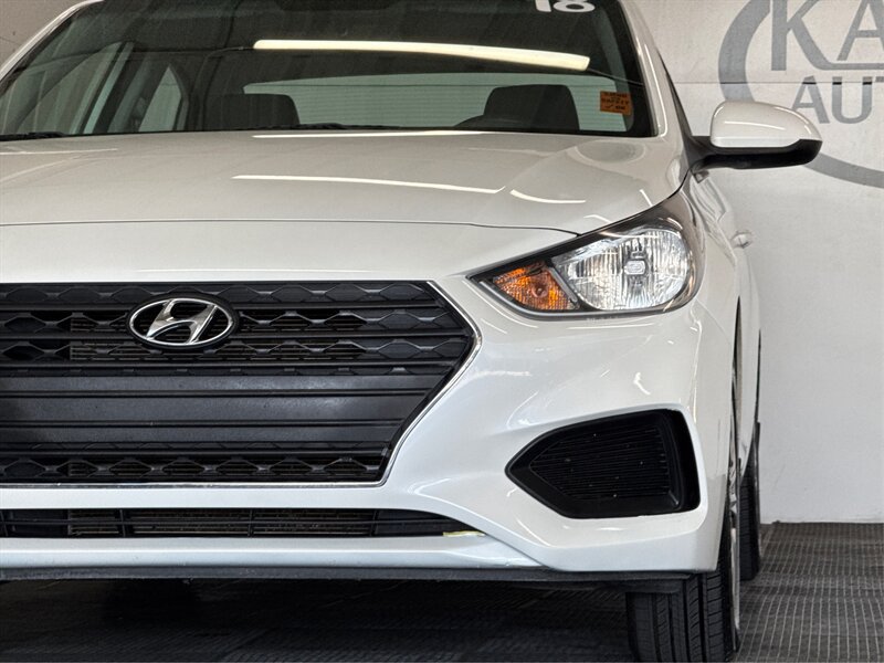 Used 2018 Hyundai Accent FWD image 17