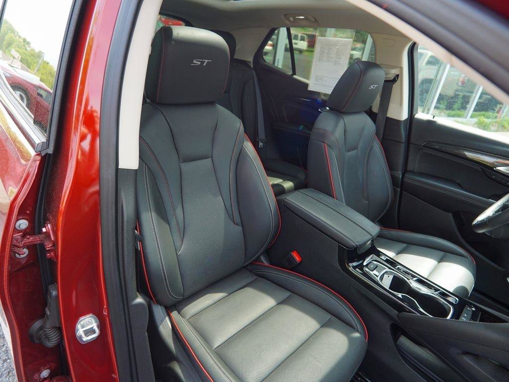 Used 2022 Buick Envision Essence w/ Technology Package II FWD image 33