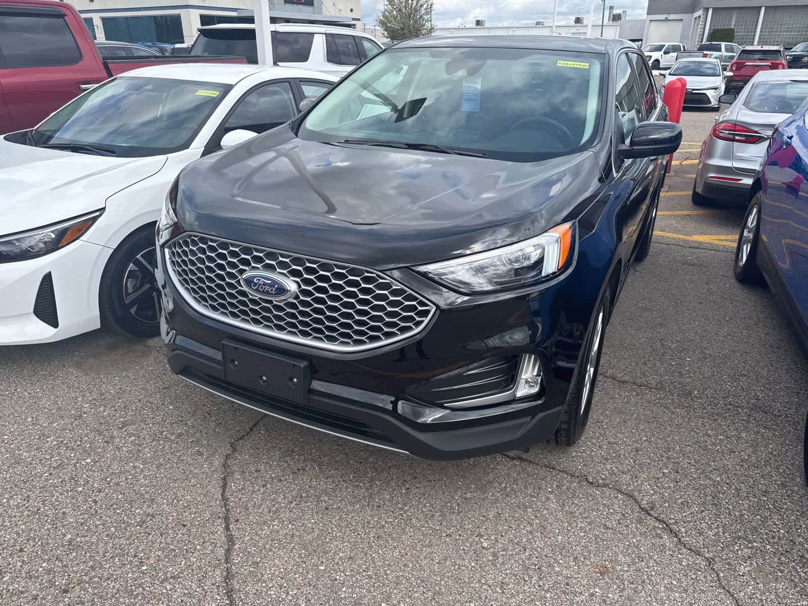 Used 2024 Ford Edge SEL w/ Convenience Package AWD/4WD image 1
