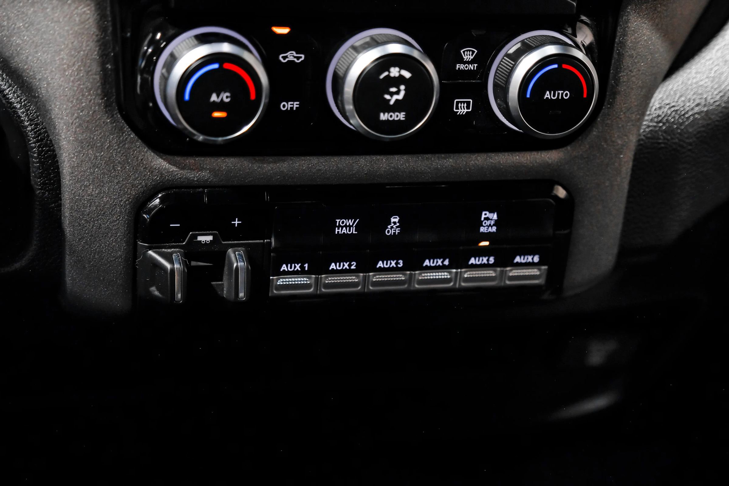 Used 2022 RAM 2500 Tradesman image 34