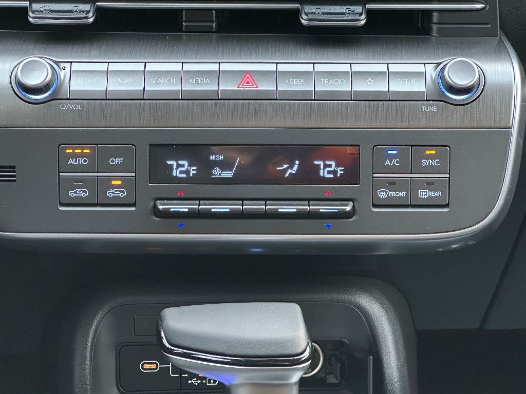 Used 2025 Hyundai Kona SEL image 14