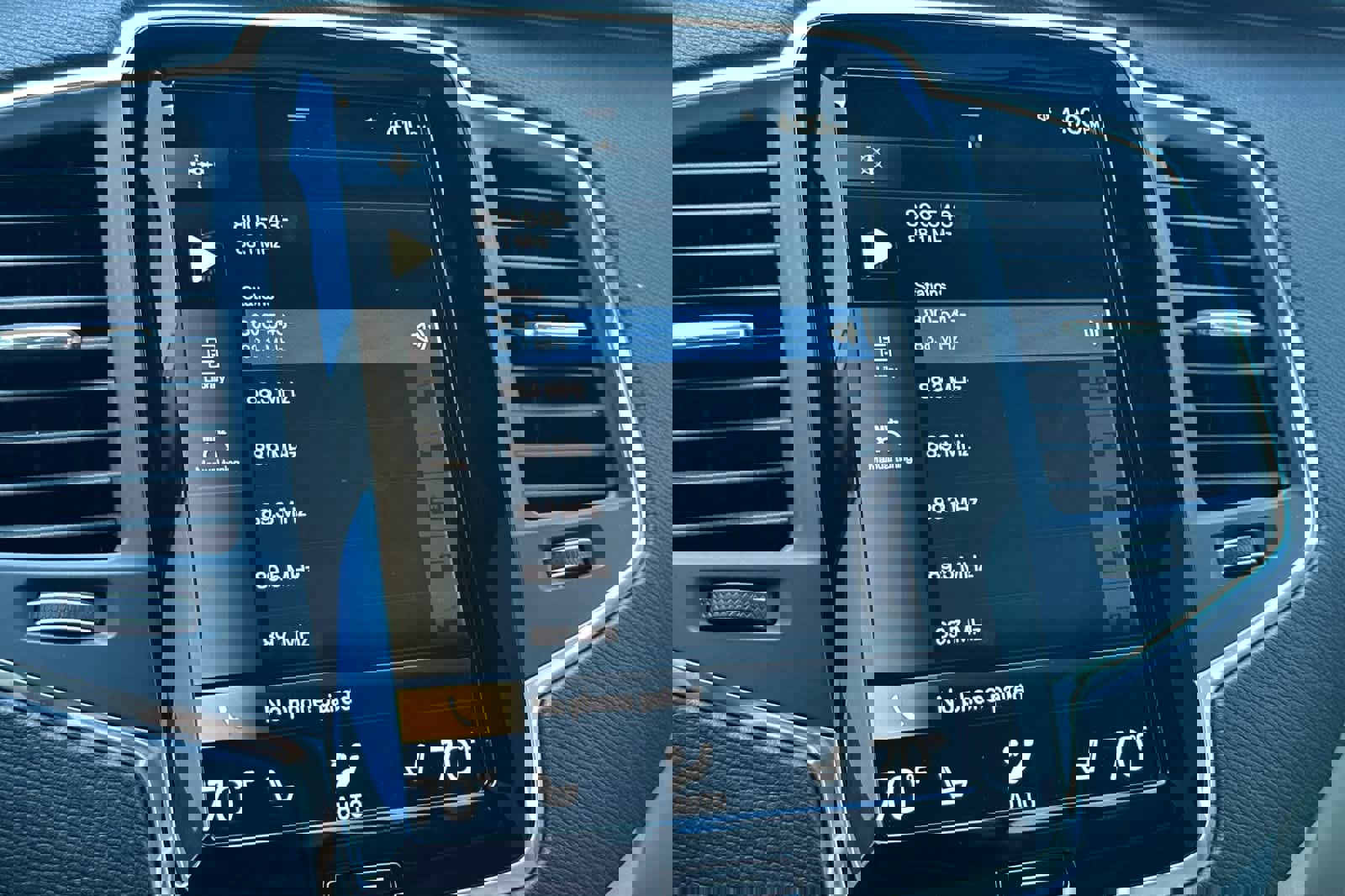 Used 2020 Volvo XC90 T8 Momentum w/ Protection Package Premier image 22