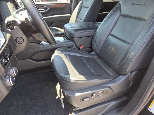 Certified 2025 GMC Yukon Denali AWD/4WD image 36