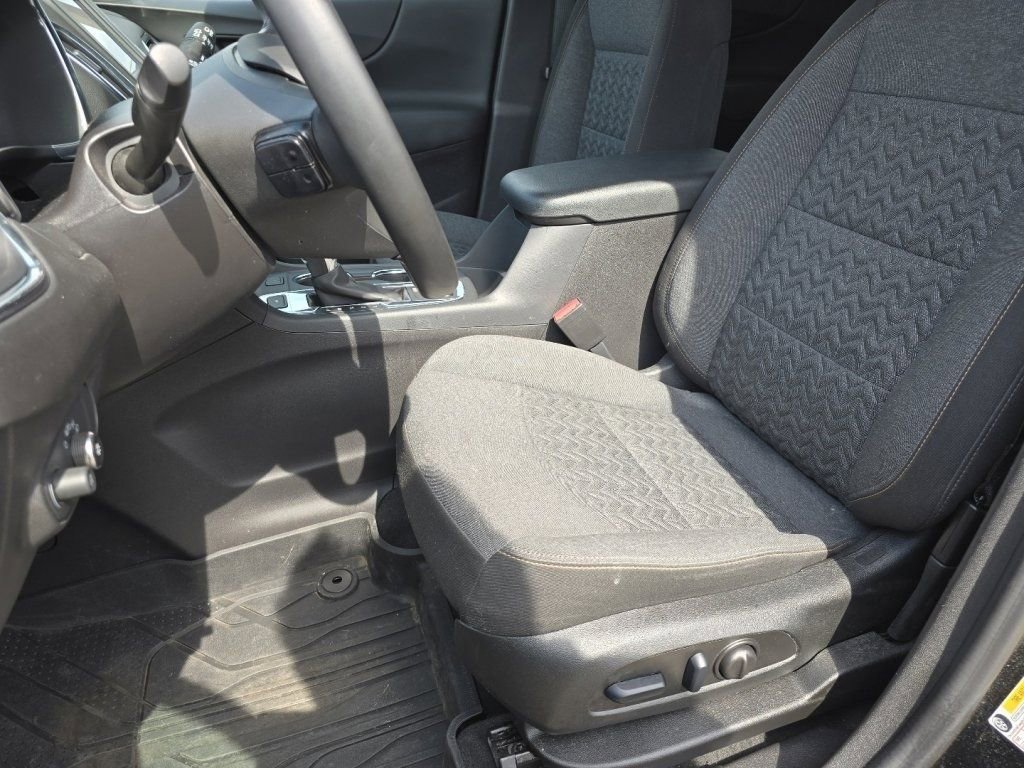 Used 2024 Chevrolet Equinox LT image 20